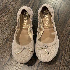 Tod’s suede ballet flats